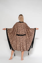 Załaduj obraz do przeglądarki galerii, Rome Kimono Glamour

